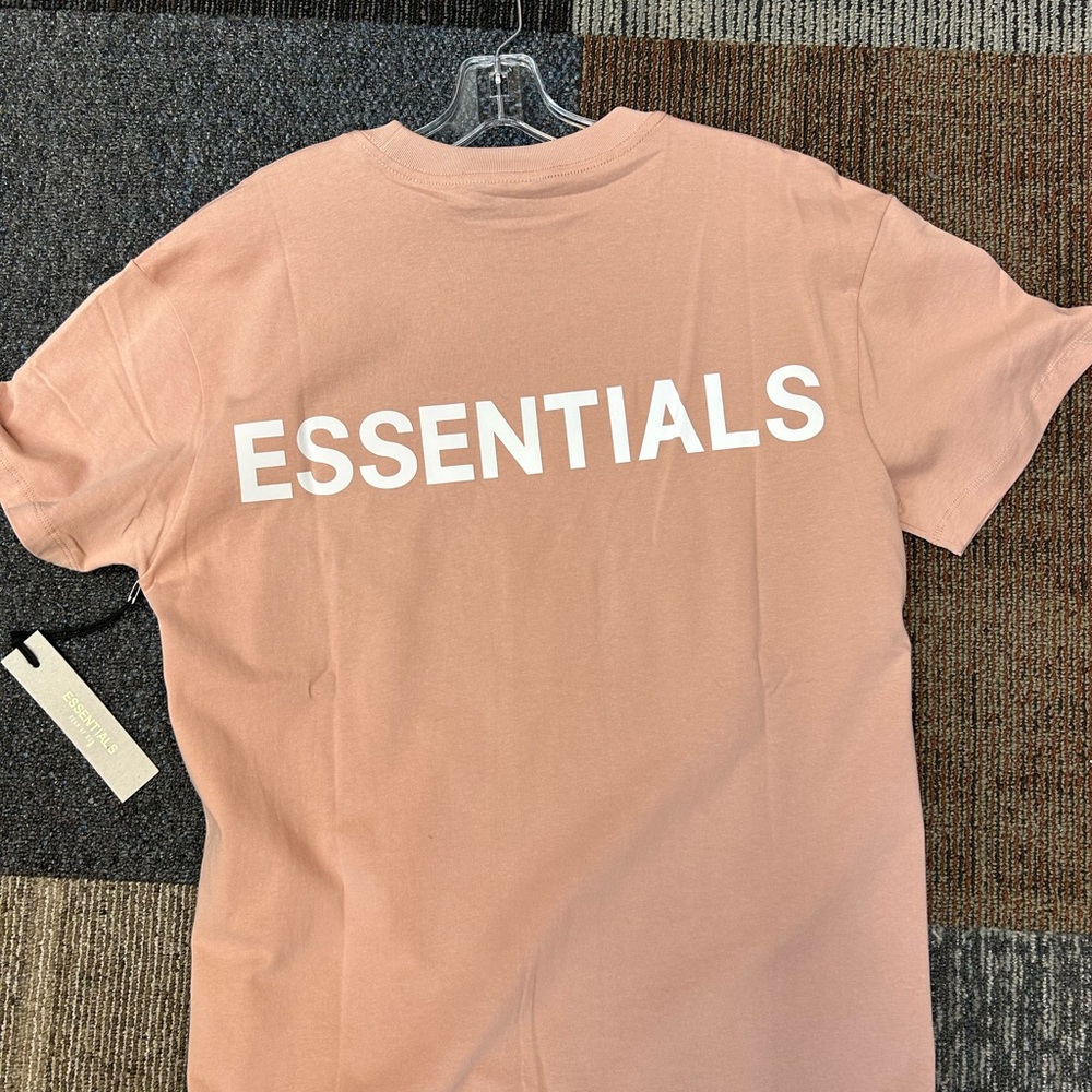 Essentials fear of god t shirt